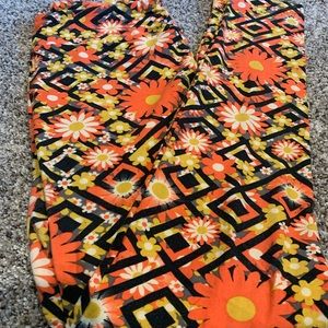 LuLaRoe OS leggings